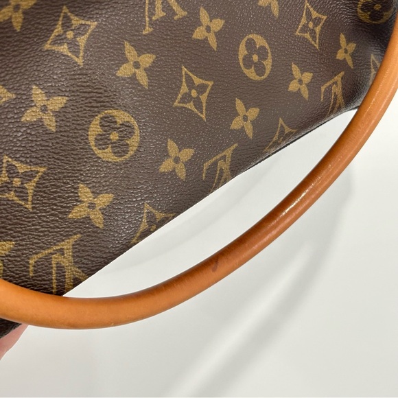 Louis Vuitton Mini Looping - Picture 14 of 14